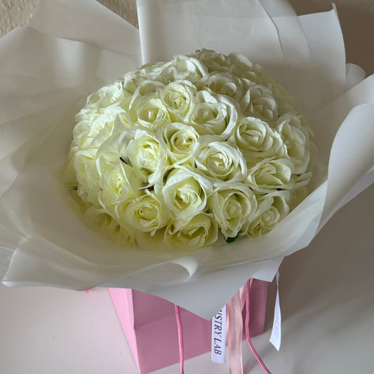 50 Cream Eternal Roses