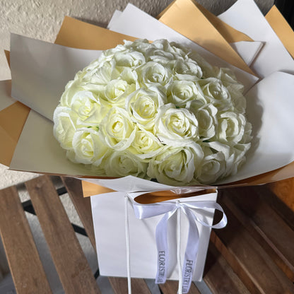 50 Cream Silk Eternal Roses